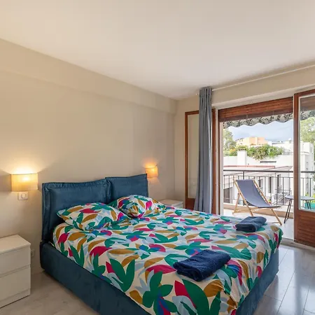 Yank's Centre Les Pins 5 Min Des Plages דירה