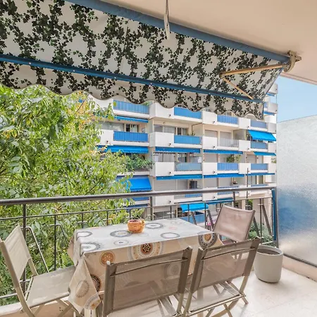 Yank's Centre Les Pins 5 Min Des Plages *