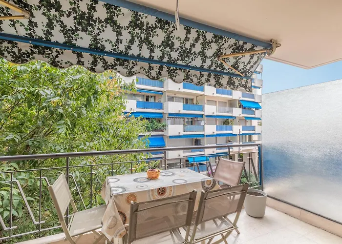 Yank's Centre Les Pins 5 Min Des Plages *